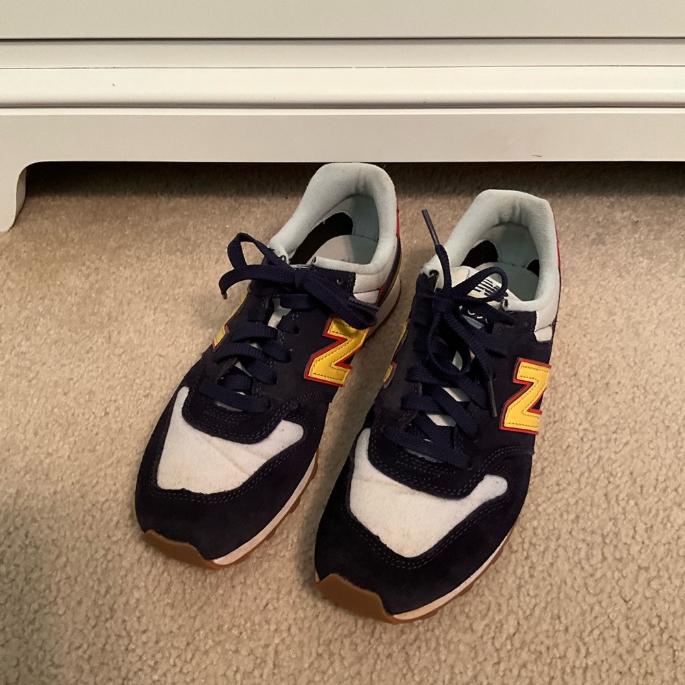 Women’s Tennis Shoes